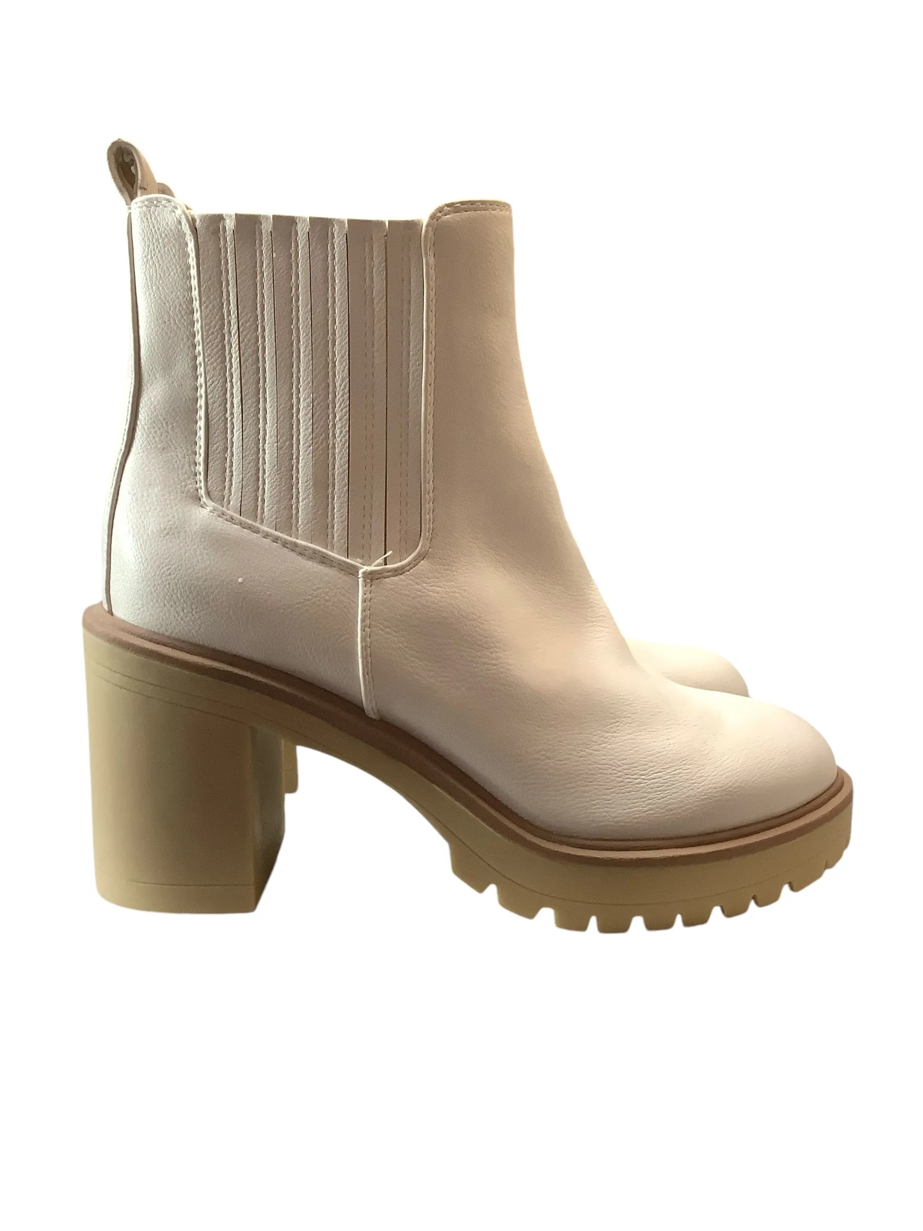 Boots Ankle Heels By Dv In Cream, Size: 8.5