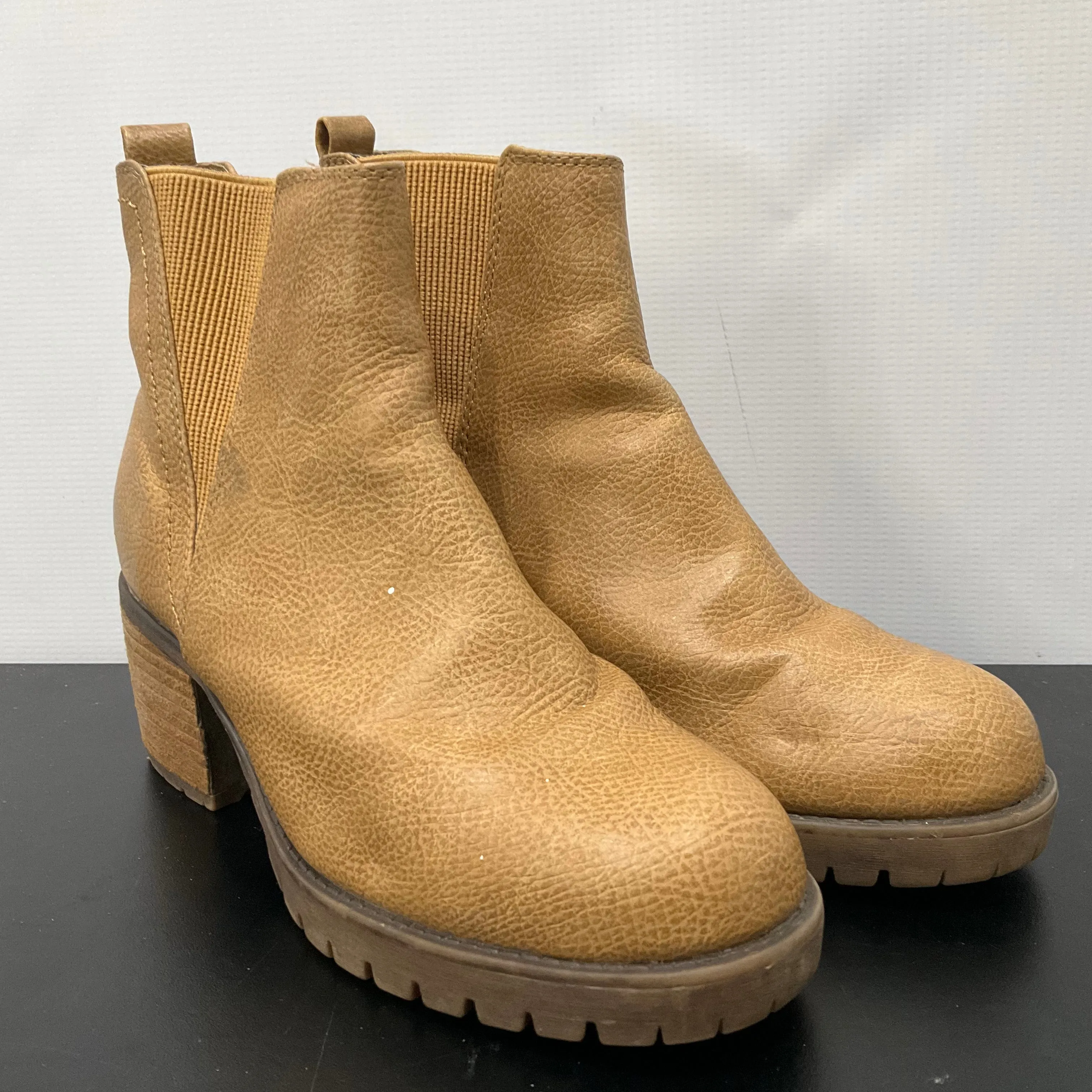 Boots Ankle Heels By Mia In Brown, Size: 7.5