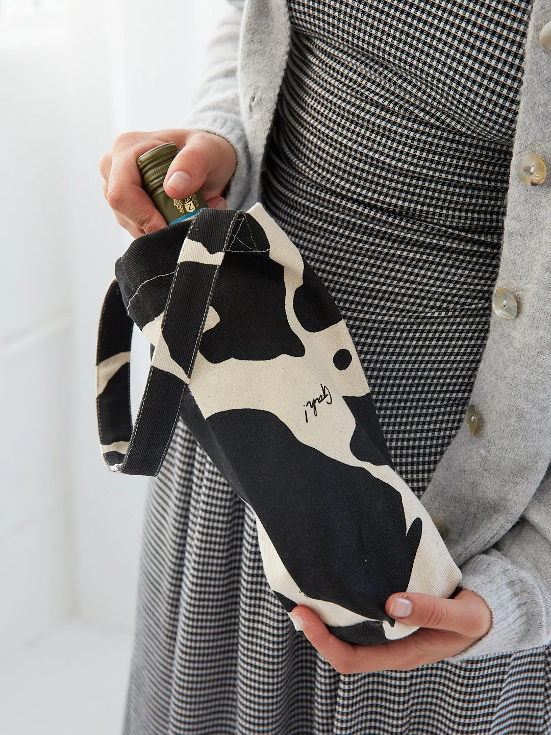 Wine Tote - Black Cow